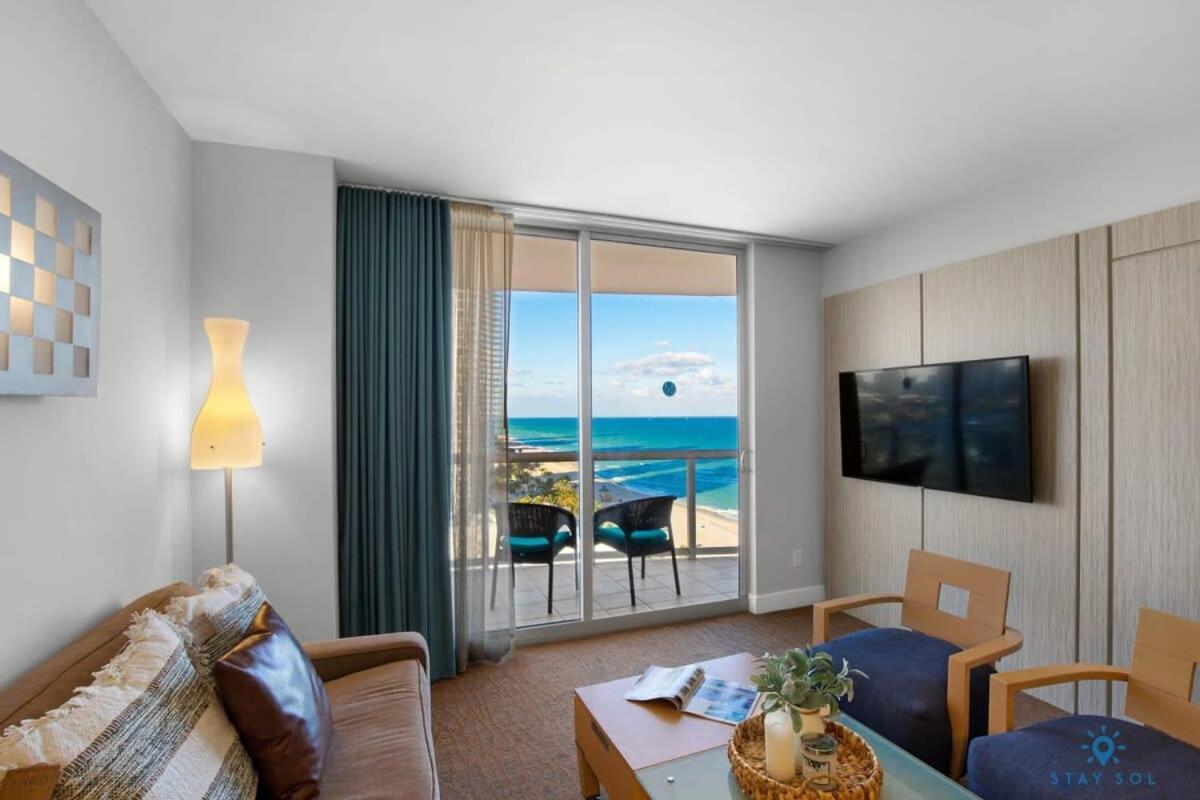 Beachfront Resort Pool Ocean View Balcony Miami Beach Dış mekan fotoğraf
