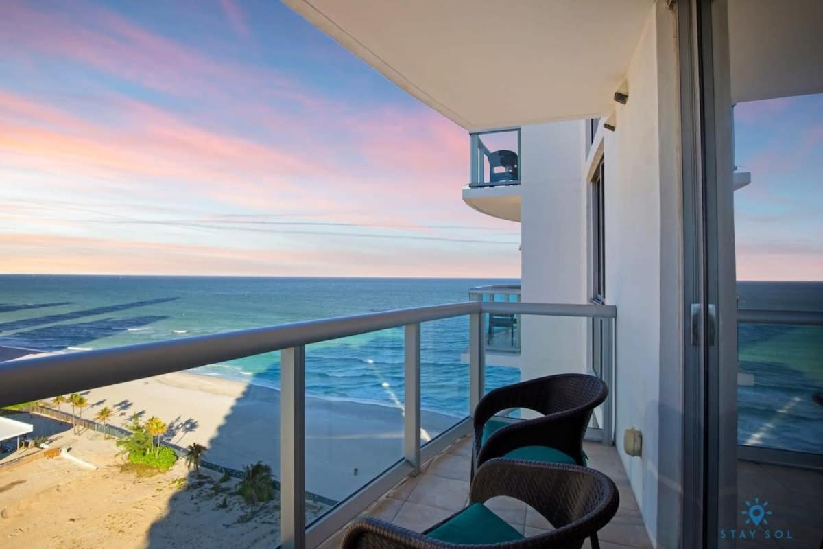 Beachfront Resort Pool Ocean View Balcony Miami Beach Dış mekan fotoğraf